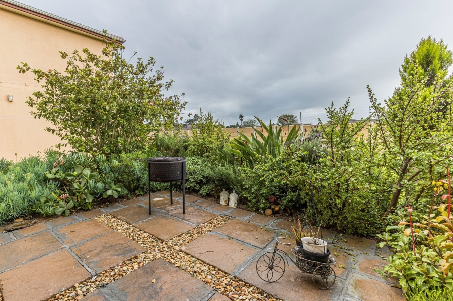 2 Bedroom Property for Sale in Durbanville Western Cape